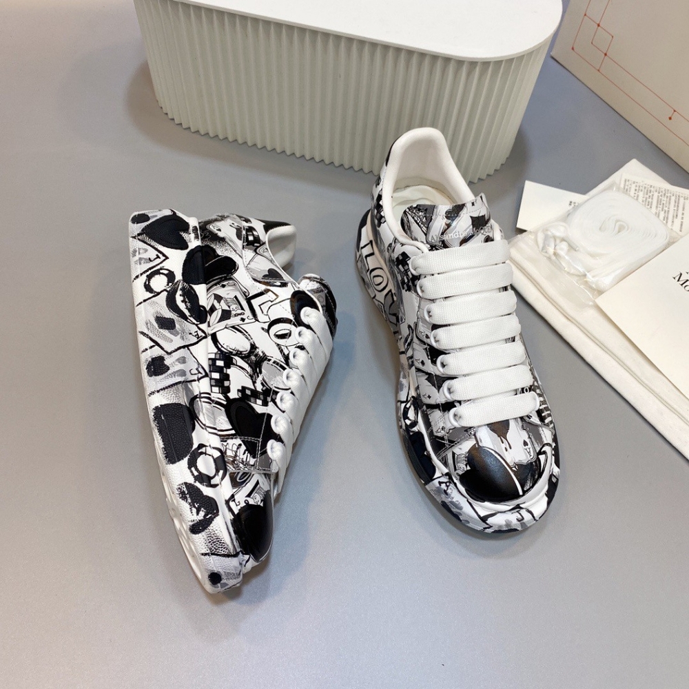 👑Alexander McQueen Nice sneakers 👟👟 - Picture 3 of 6